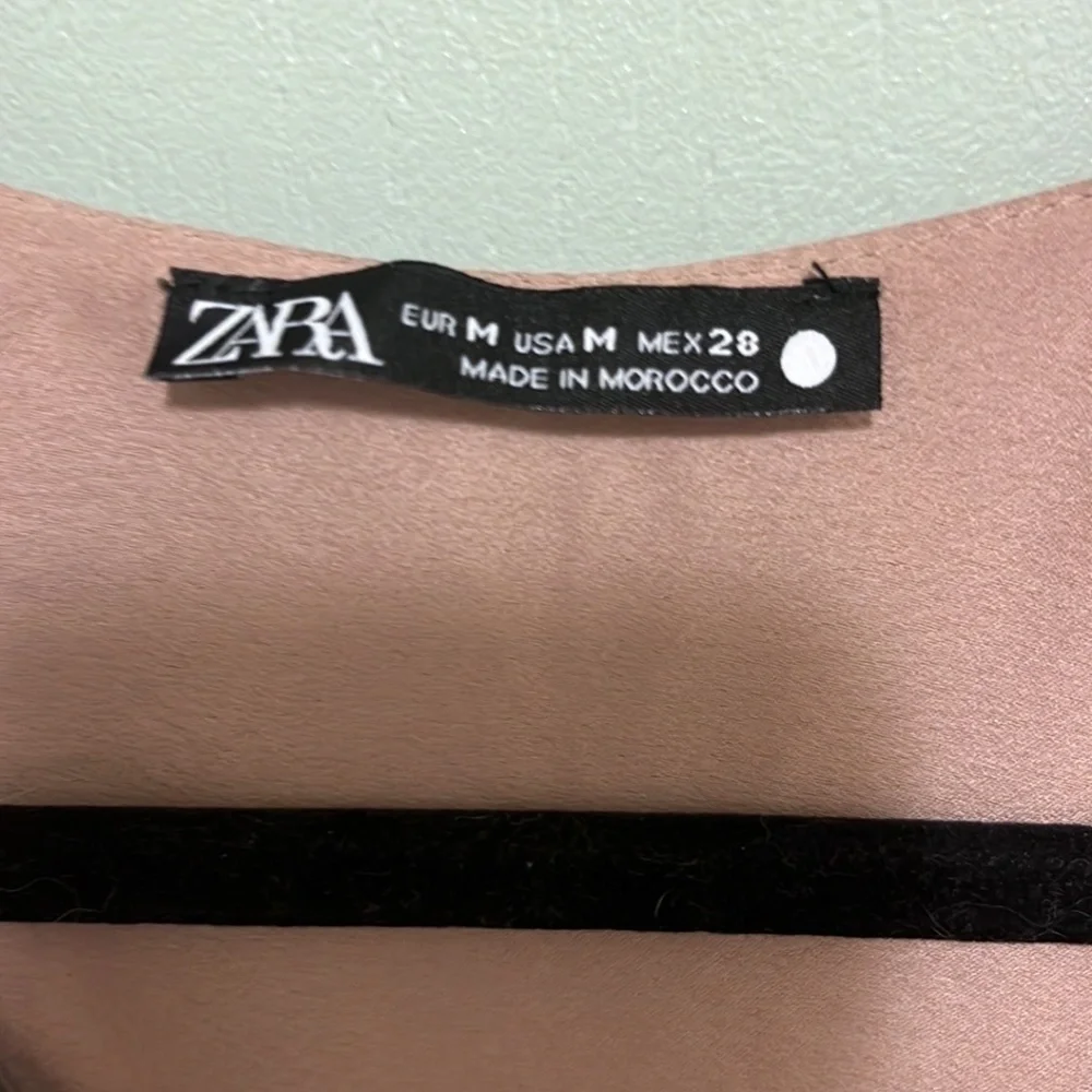 Zara Satin Dress with Open Back a271 - Picture 2 of 4